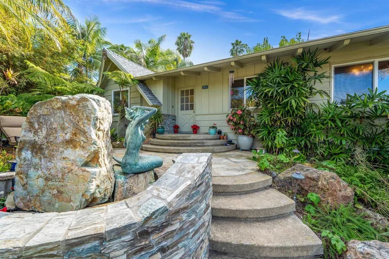 855 Sidonia, Encinitas, CA 92024