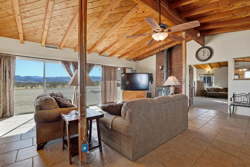 62767 Golden, Joshua Tree, CA 92252