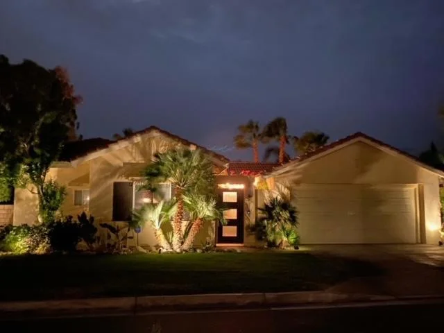 617 Poppy St., Palm Springs, CA 92262