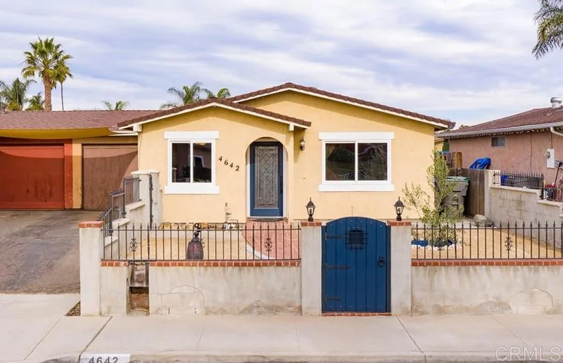 4642 Calle De Retiro, Oceanside, CA 92057
