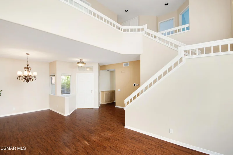 256 Saint Croix, Oak Park, CA 91377