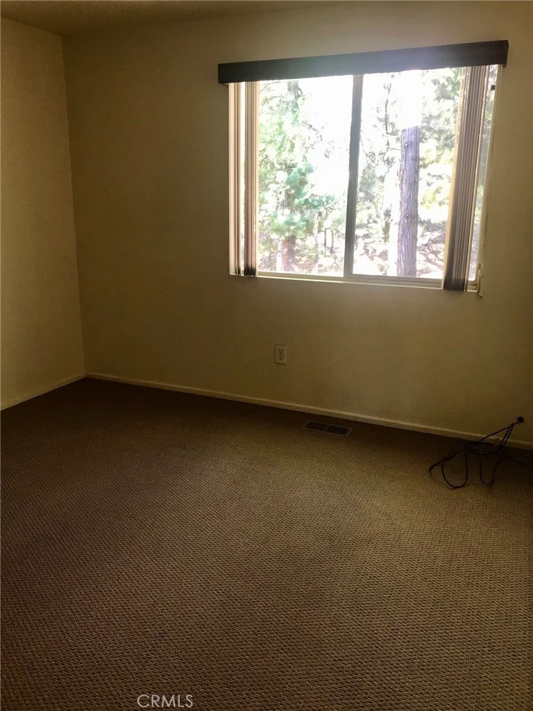 27230 Peninsula, Lake Arrowhead, CA 92352