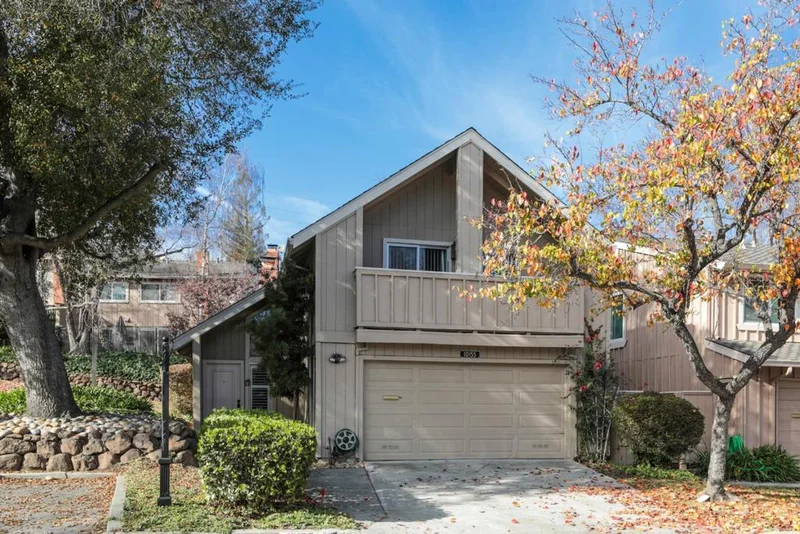 10155 Potters Hatch, Cupertino, CA 95014