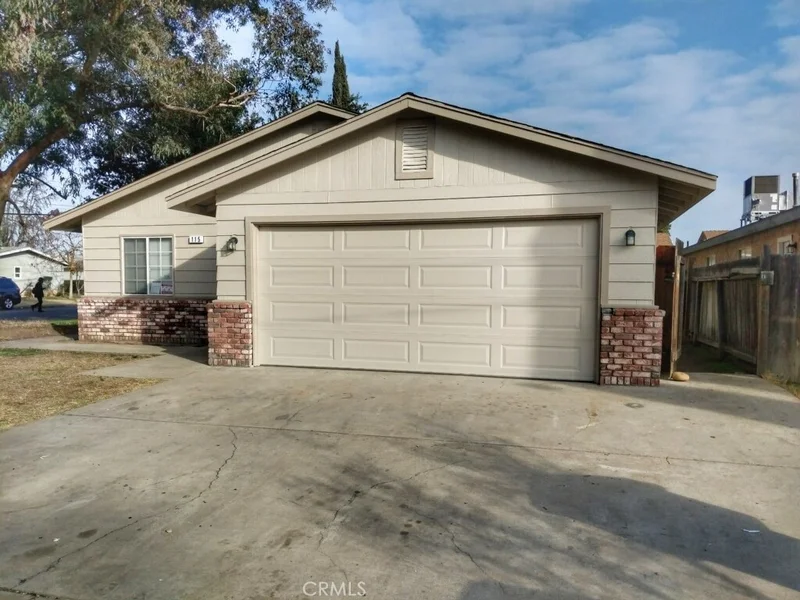 115 Martin, Madera, CA 93637