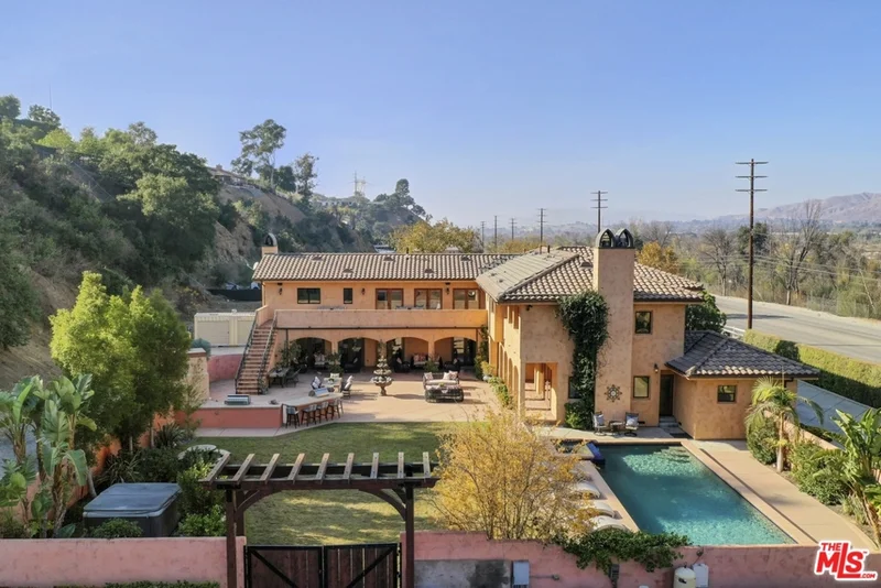 10050 Wentworth, Sunland, CA 91040