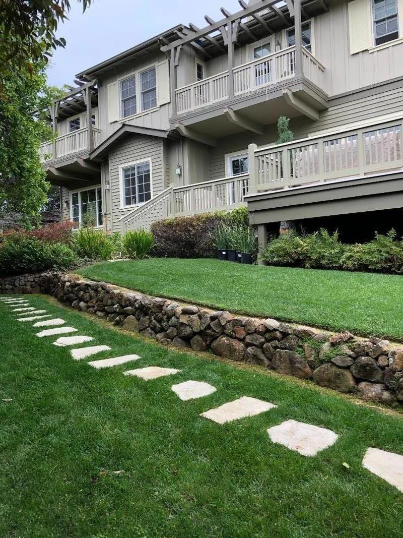 10 Danford, Redwood City, CA 94062