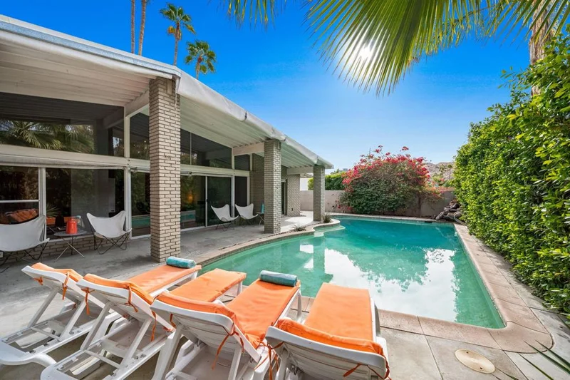 2287 Broadmoor, Palm Springs, CA 92264