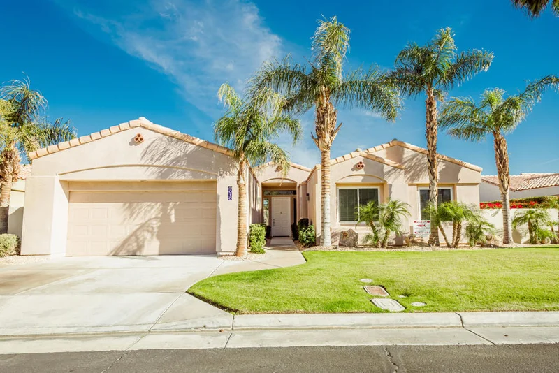3010 Redwood Dr., Palm Springs, CA 92262