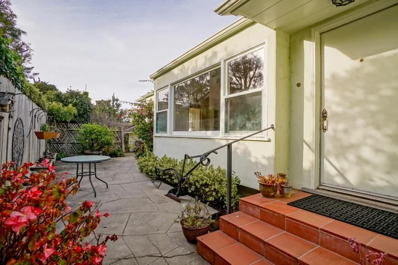 0 SW Corner San Carlos & 8th Ave, Carmel, CA 93921