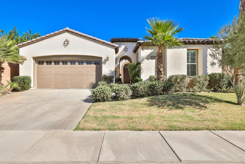 61250 Fire Barrel, La Quinta, CA 92253