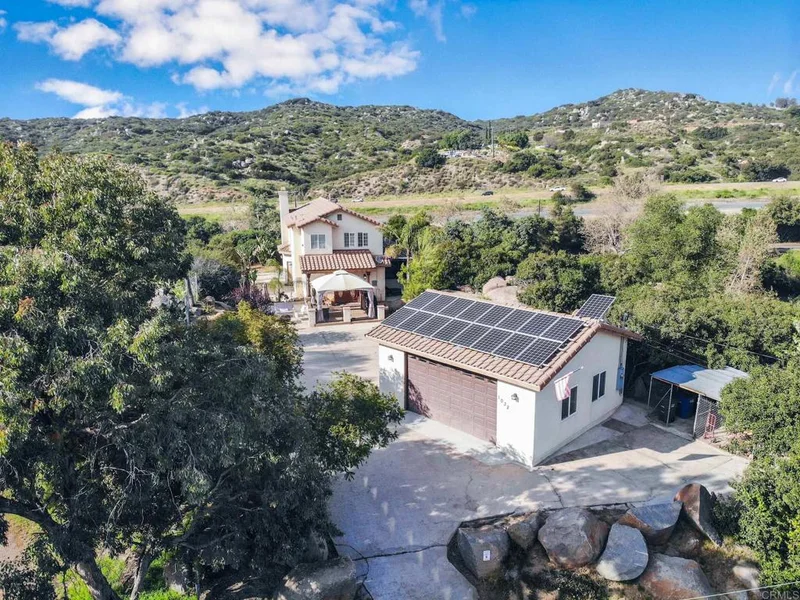 1032 Midway, Alpine, CA 91901