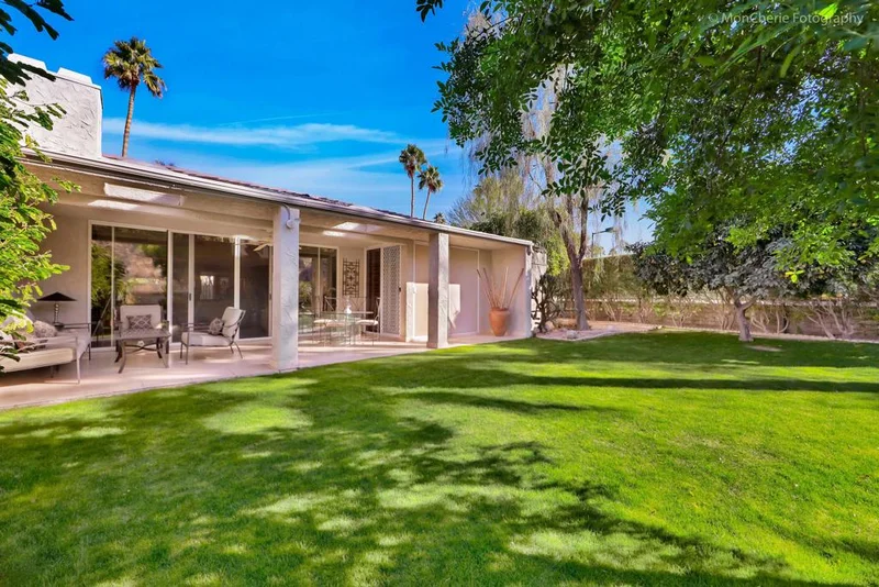 2561 La Condesa, Palm Springs, CA 92264
