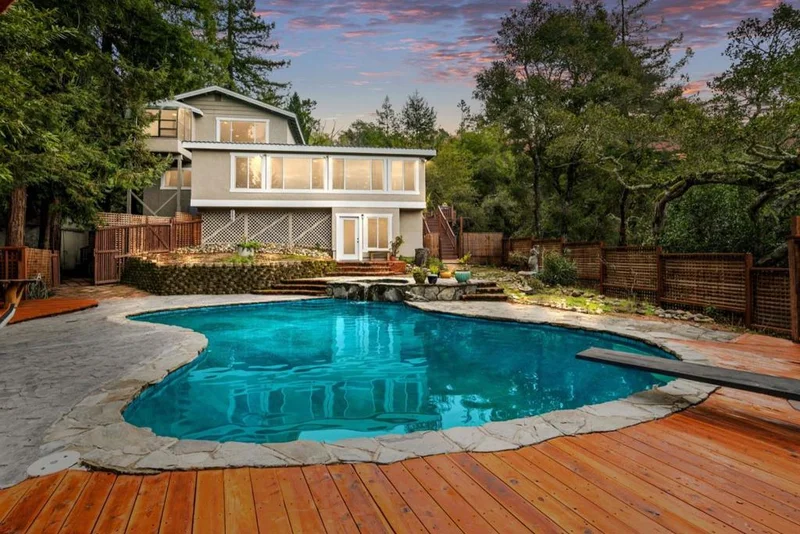 104 Endlich, Santa Cruz, CA 95060