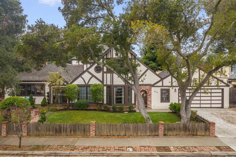 914 Avon, Belmont, CA 94002