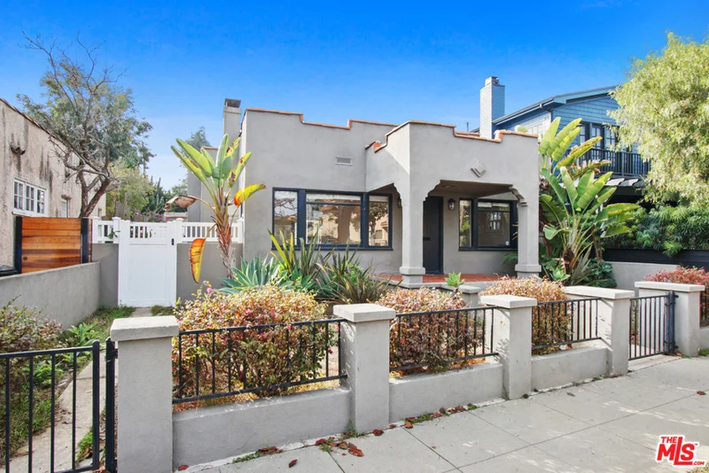 225 5th, Venice, CA 90291