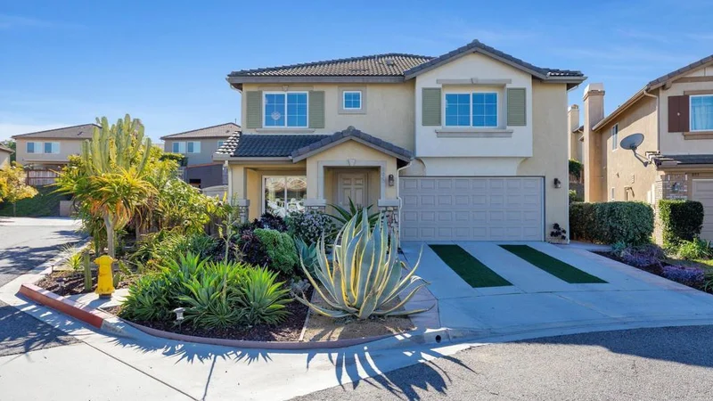 895 Via La Venta, San Marcos, CA 92069