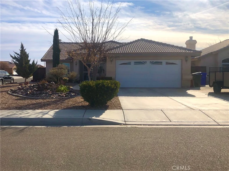 10373 Bella, Adelanto, CA 92301