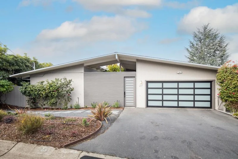 231 Lyndhurst, Belmont, CA 94002