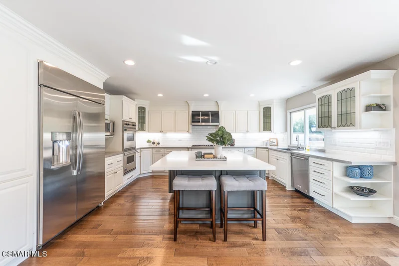 5080 Wagner, Oak Park, CA 91377