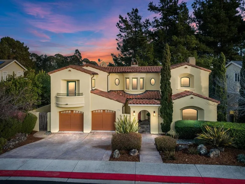 125 Zanzibar, Aptos, CA 95003