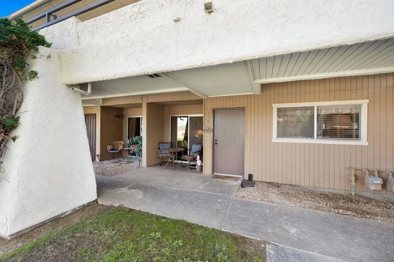 550 Villa #113, Palm Springs, CA 92262