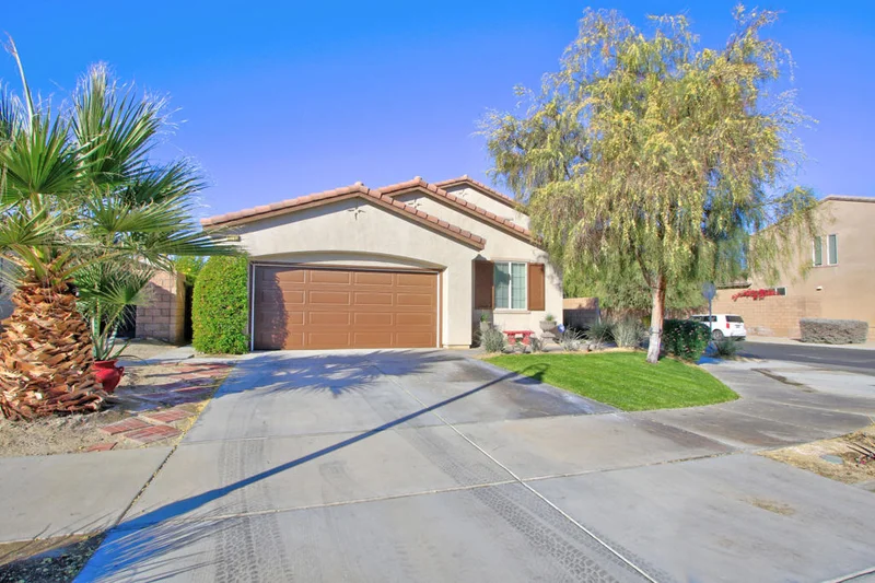 42783 Della, Indio, CA 92203