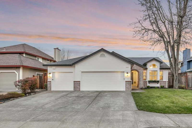 6144 Amie, Windsor, CA 95492