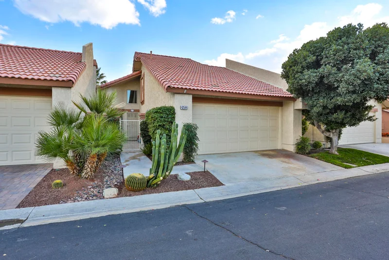 42544 Virginia, Palm Desert, CA 92211