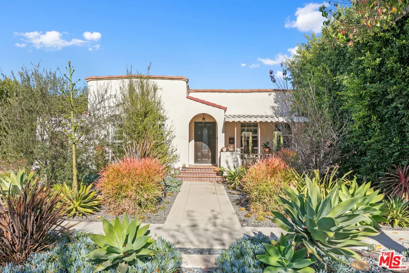 9015 24th, Los Angeles, CA 90034