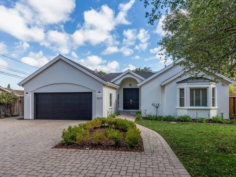 905 Seena, Los Altos, CA 94024