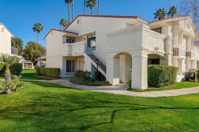 2701 Mesquite #Y130, Palm Springs, CA 92264