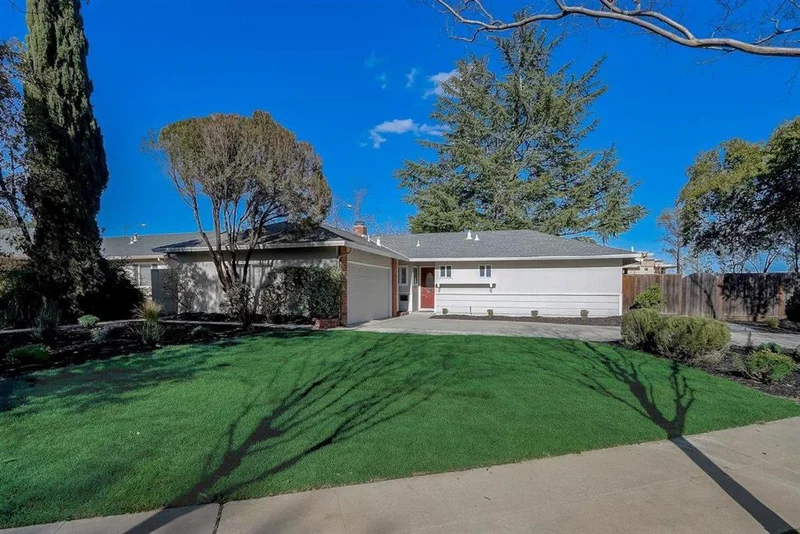 100 Highland Oaks, Los Gatos, CA 95032