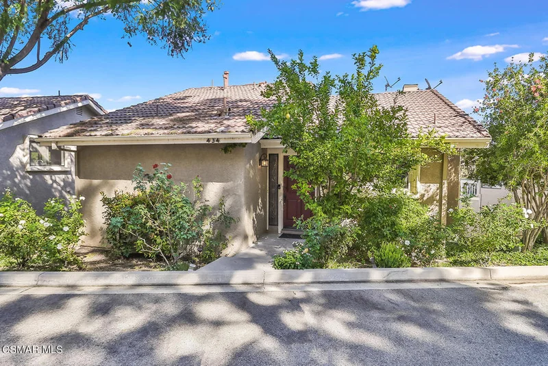 434 Vista Dorado, Oak Park, CA 91377
