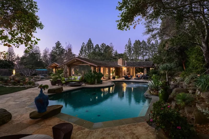 10340 Loyola, Los Altos Hills, CA 94024