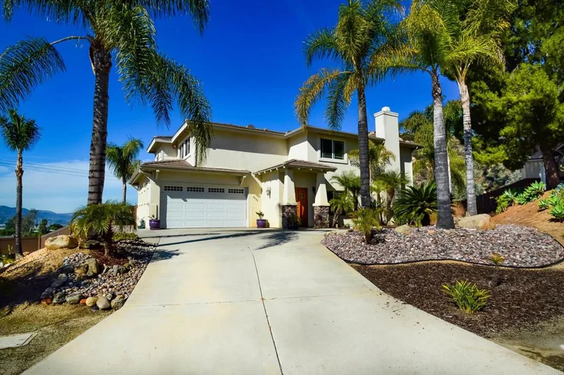 8488 Sheila, El Cajon, CA 92021
