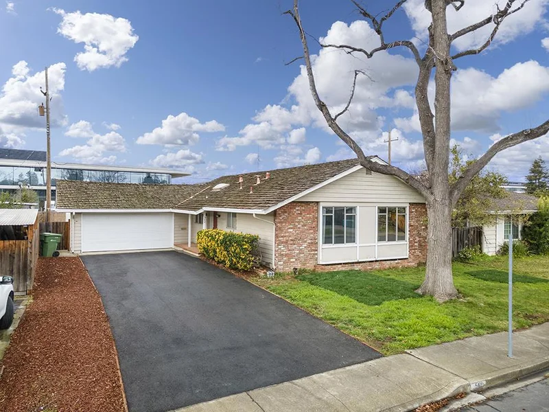 560 Meadow, Santa Clara, CA 95051