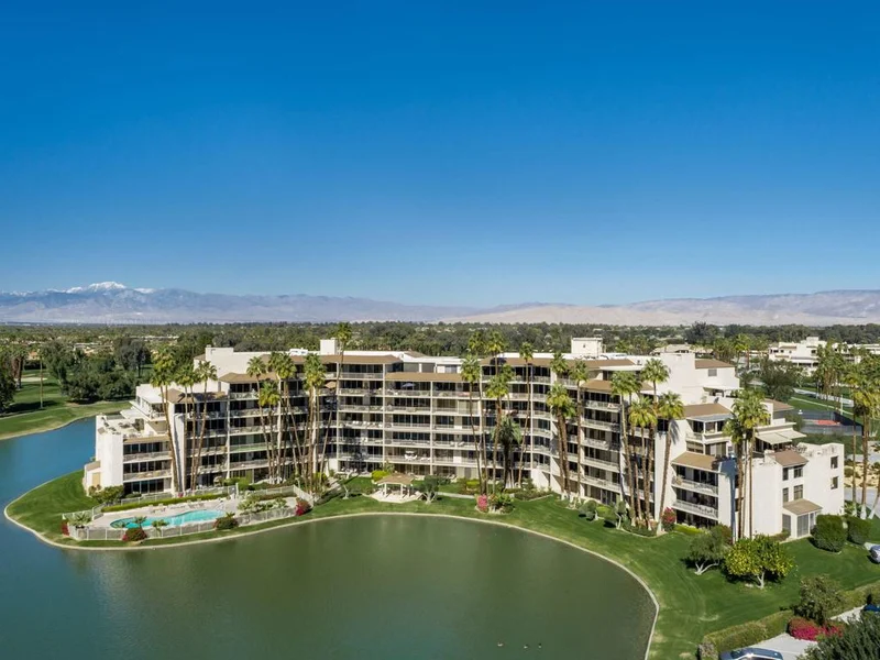 899 Island #406, Rancho Mirage, CA 92270