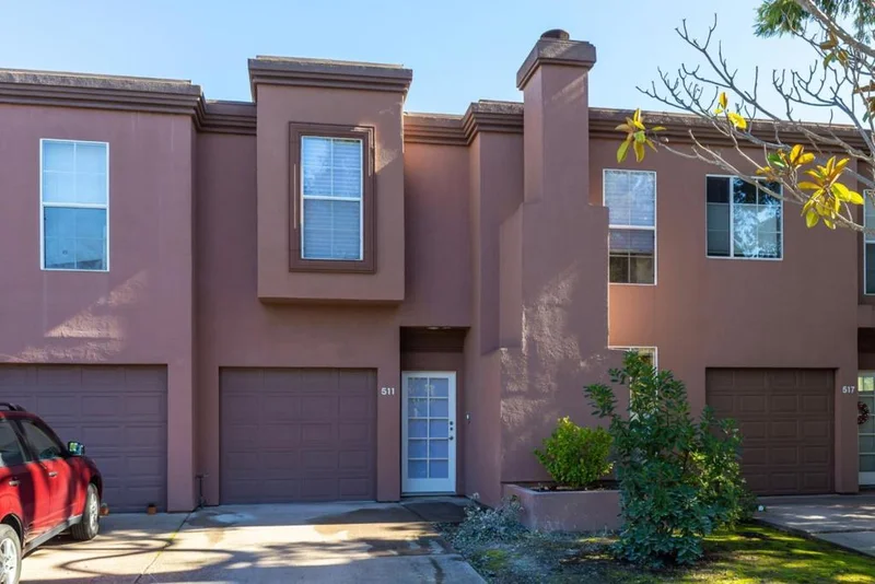 511 Lassen, Los Altos, CA 94022