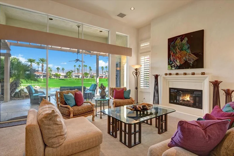 421 White Horse, Palm Desert, CA 92211