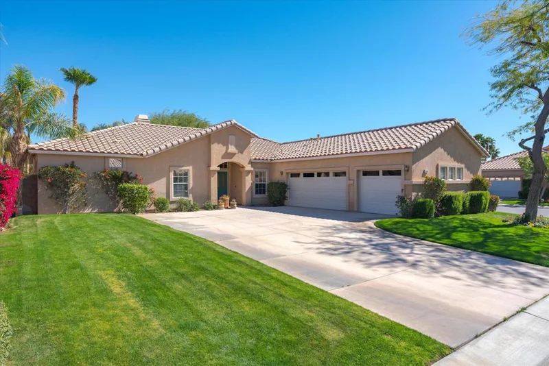 45644 Seacliff, Indio, CA 92201
