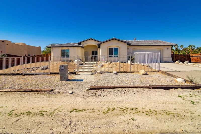 30075 Desert Moon, Thousand Palms, CA 92276