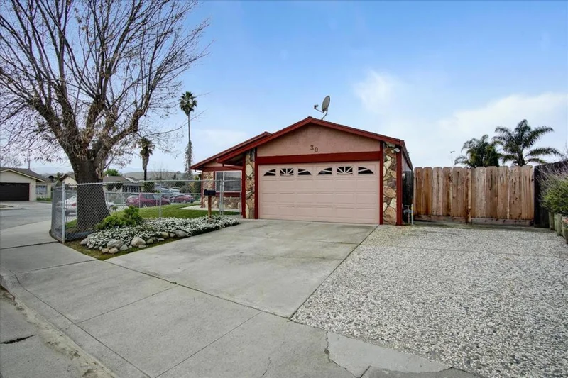 30 Verde, Hollister, CA 95023