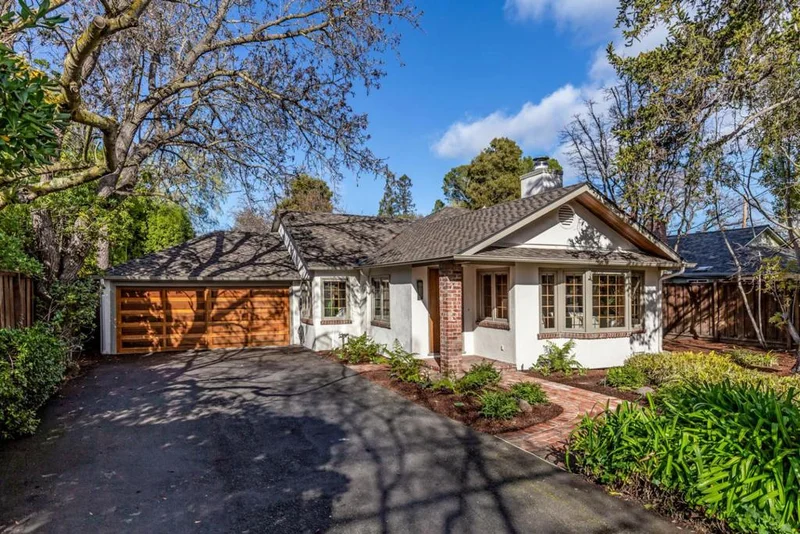 870 Los Robles, Palo Alto, CA 94306