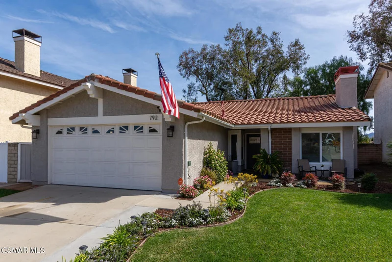 792 Calle Las Colinas, Newbury Park, CA 91320