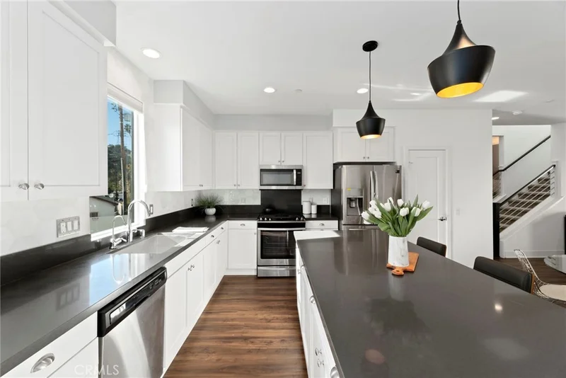 118 Avenue 50 #203, Highland Park, CA 90042