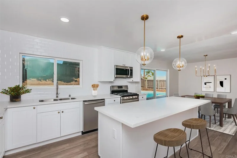 8840 Cherry Hills, Santee, CA 92071