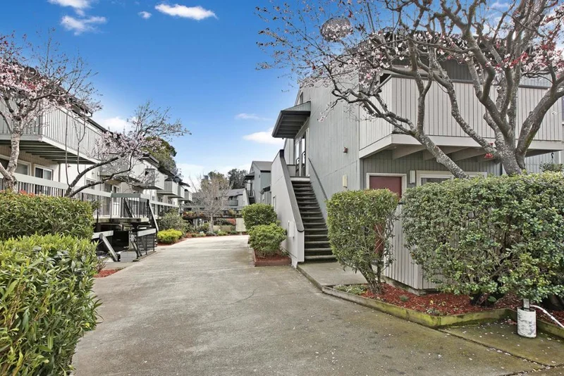 1126 Cherry, San Bruno, CA 94066