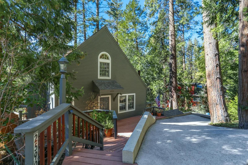 25905 Wayne, Idyllwild, CA 92549