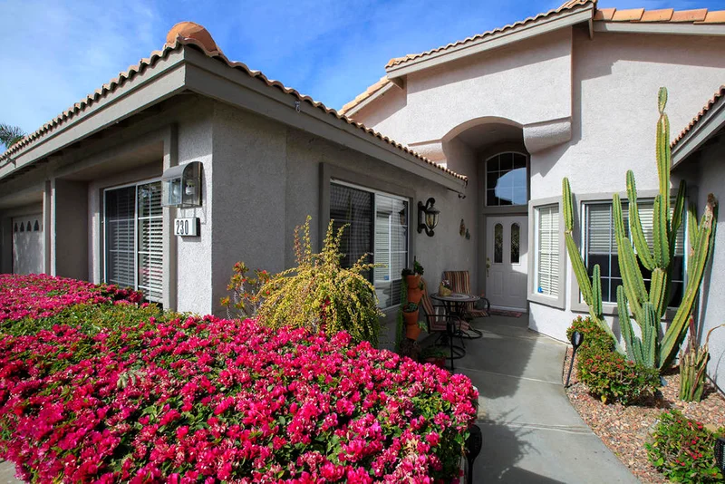 230 Strada Nova, Palm Desert, CA 92260