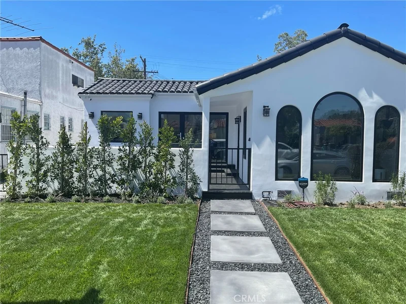 4229 7th, Los Angeles, CA 90008